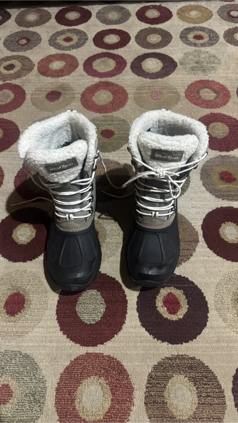 Wind River Winter Boots image indicator(3)