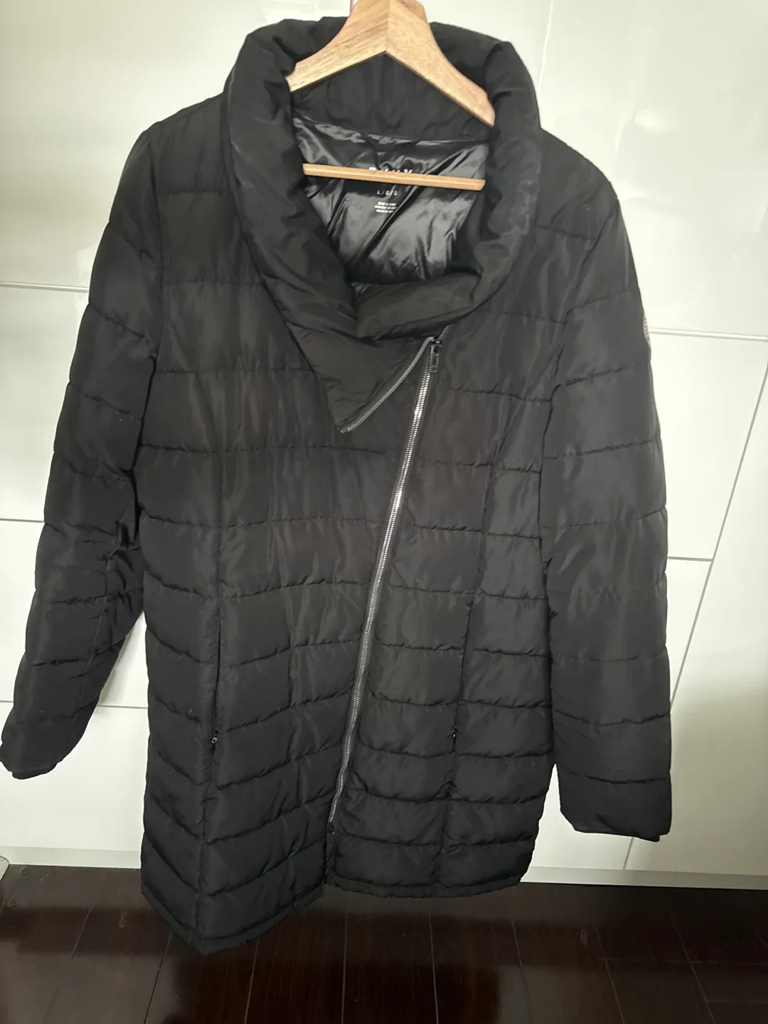 DKNY Black Puffer Coat - Size L image indicator(4)