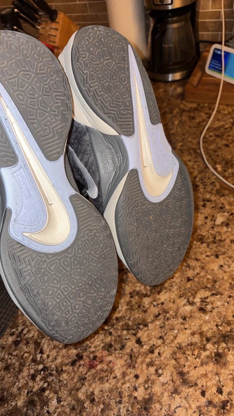 Ja morant 2 unisex size 12 image indicator(3)