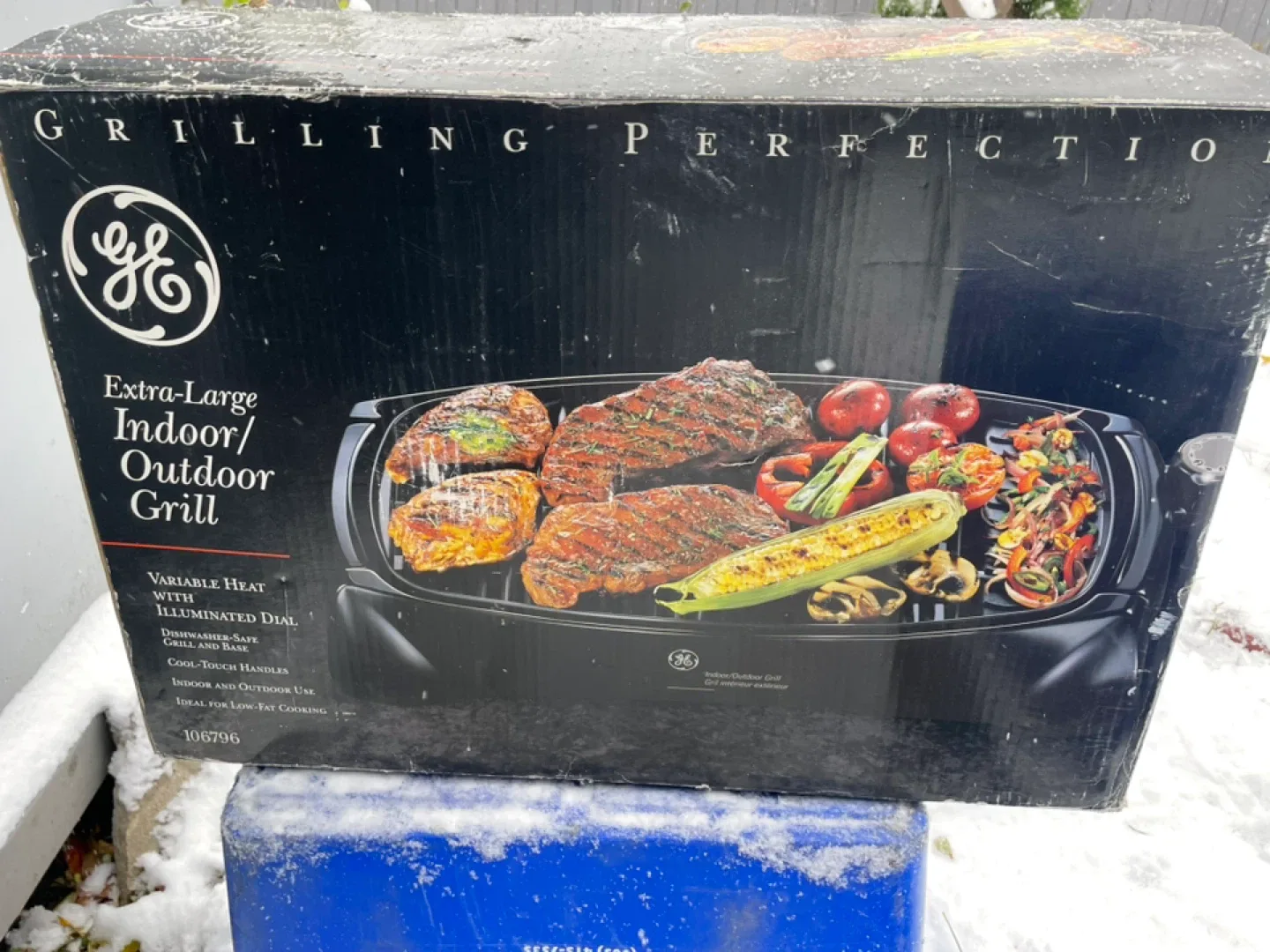 Indoor/outdoor Electric Grill - Black image indicator(2)