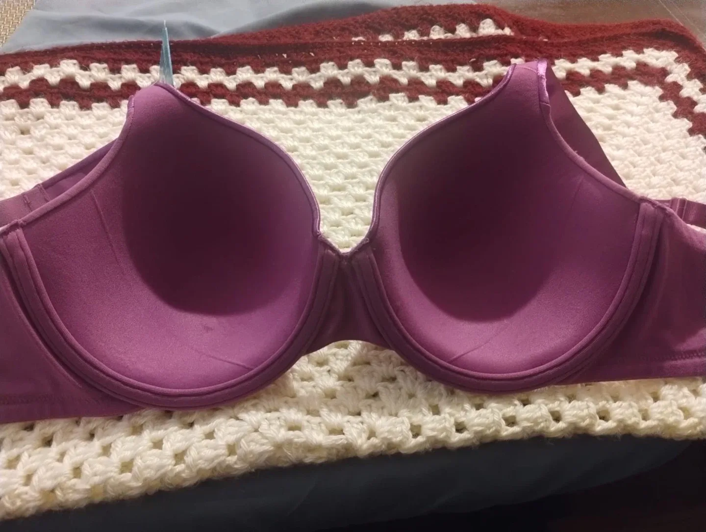 Vanity Fair Bra - Size 38C image indicator(4)