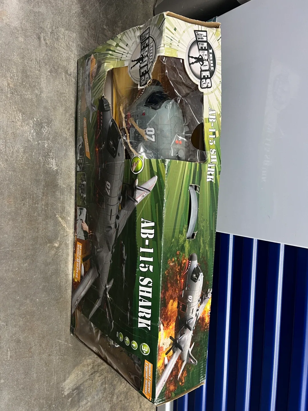 True Heroes AB-115 Shark Toy Airplane image indicator(2)