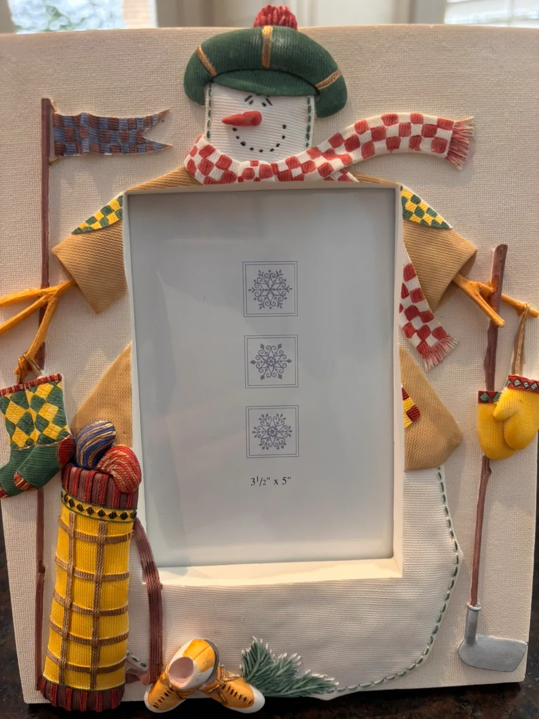 Golfer’s Winter Scene Picture Frame🥕 image indicator(2)