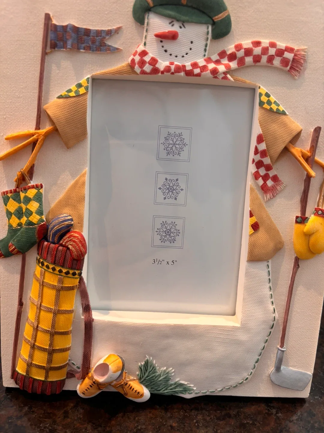 Golfer’s Winter Scene Picture Frame🥕 image indicator(3)