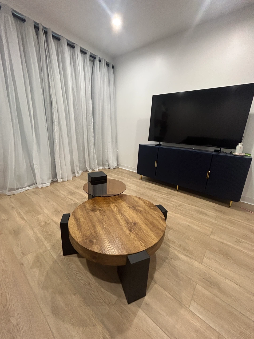 Modern Round Coffee Table - photo 2
