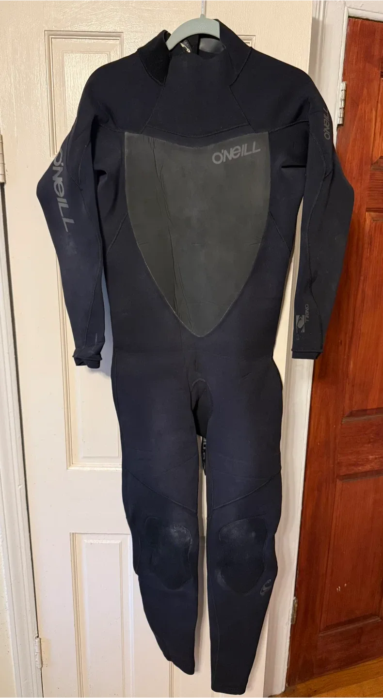 O'Neill Wetsuit - full length - Size L