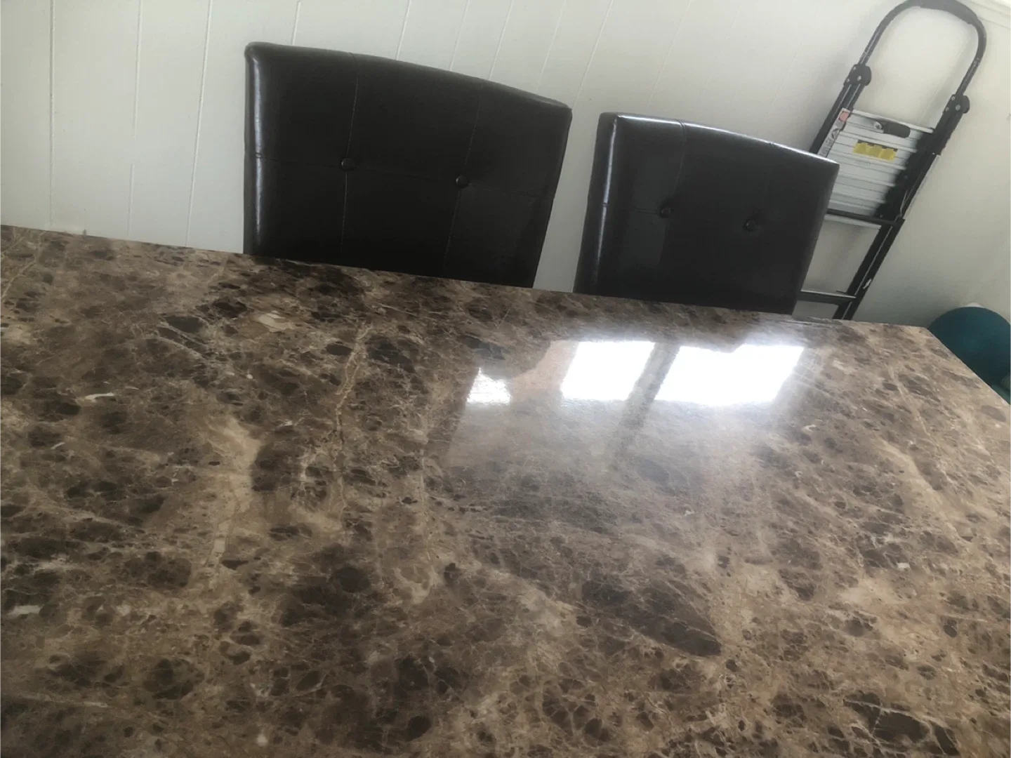 Dining Table Set with 4 Leather Chairs image indicator(7)