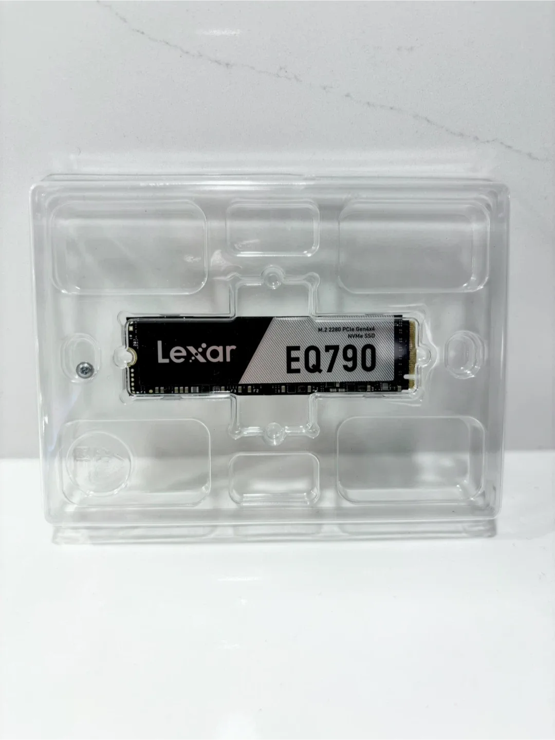 Lexar EQ790 2TB M.2 2280 PCle Gen4x4 NVMe Internal SSD image indicator(4)