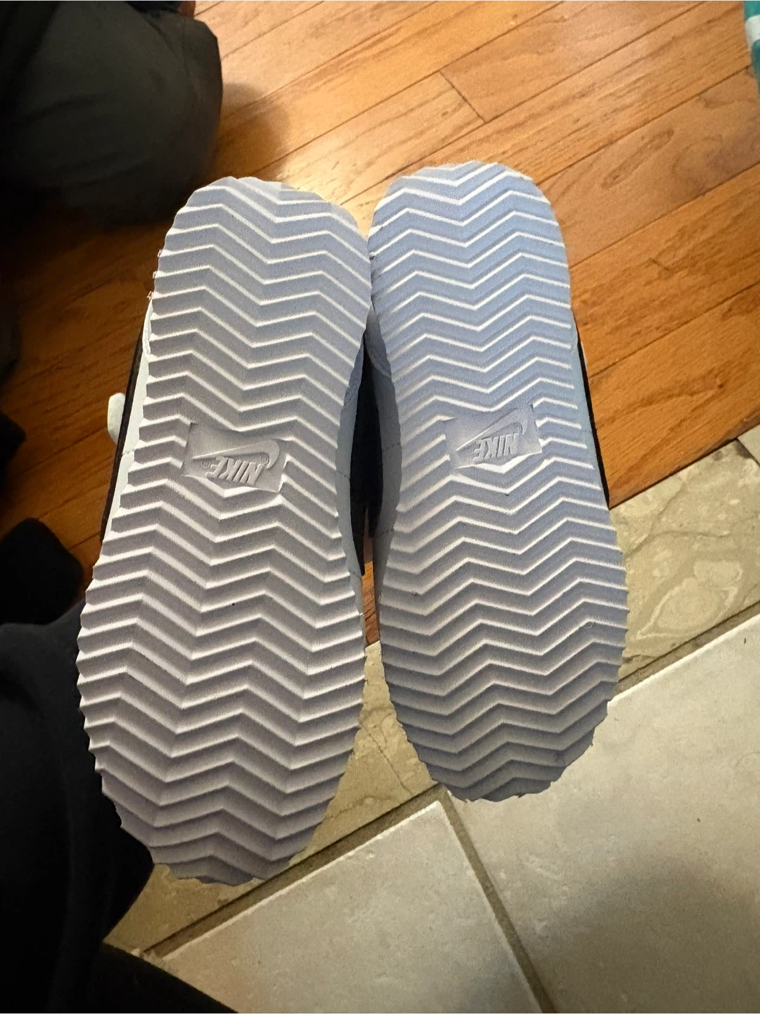 Nike Shoes size 10C - photo 2