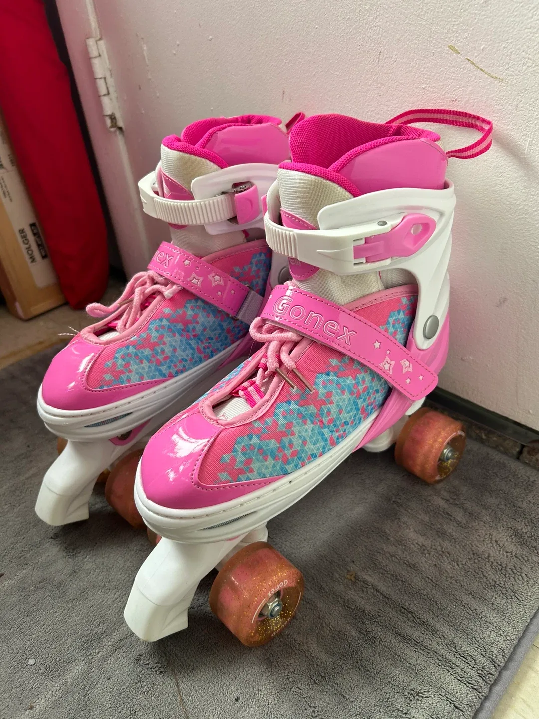Roller skates size 4-7 thumbnail