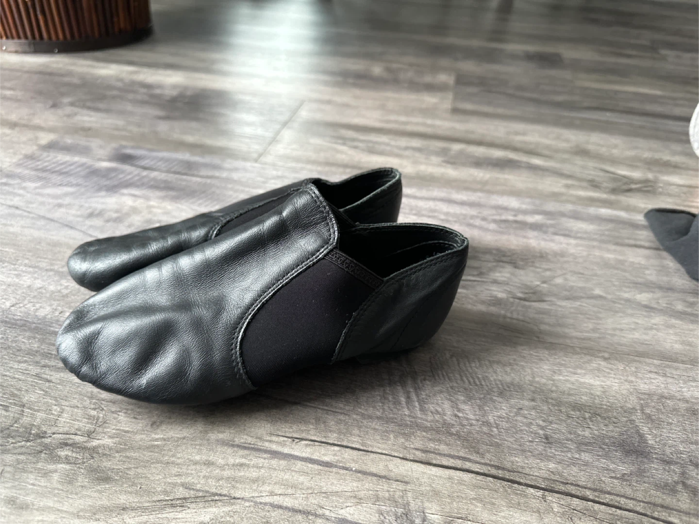 Leather Black Jazz Shoes - Size 7M