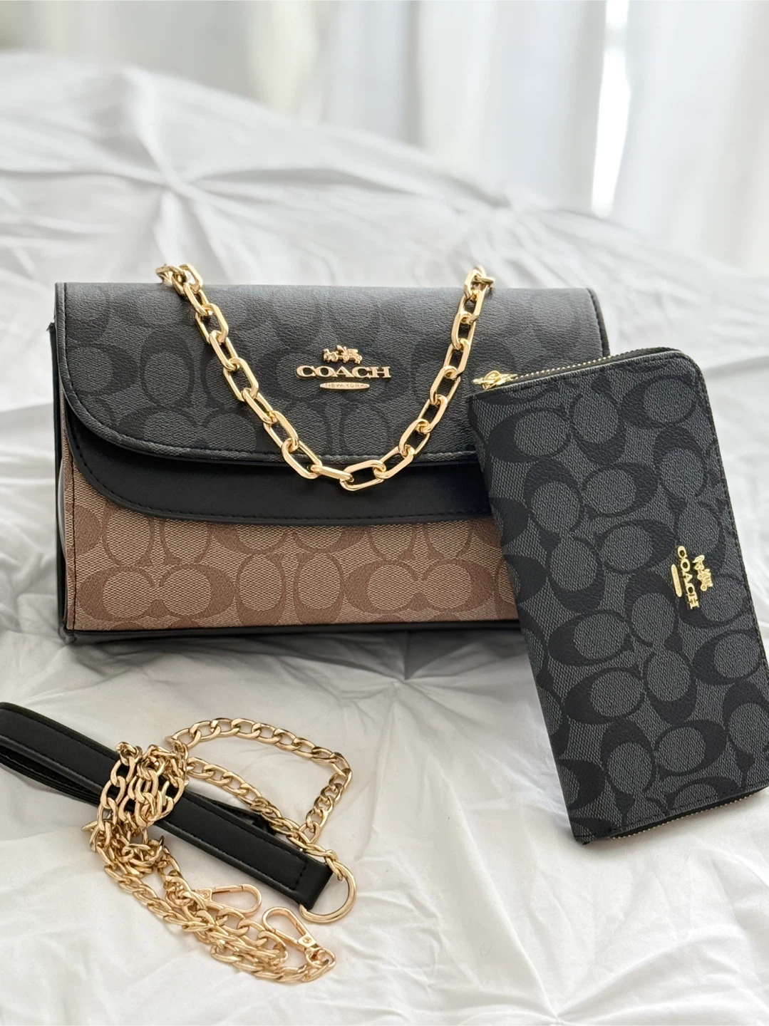 Coach Purses with Matching Wallet (Brand New) - photo 3