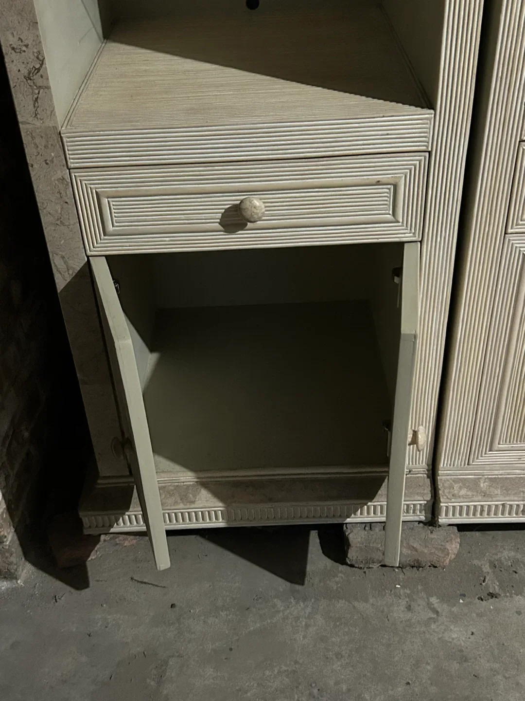 2 piece Cabinet with shelves image indicator(2)