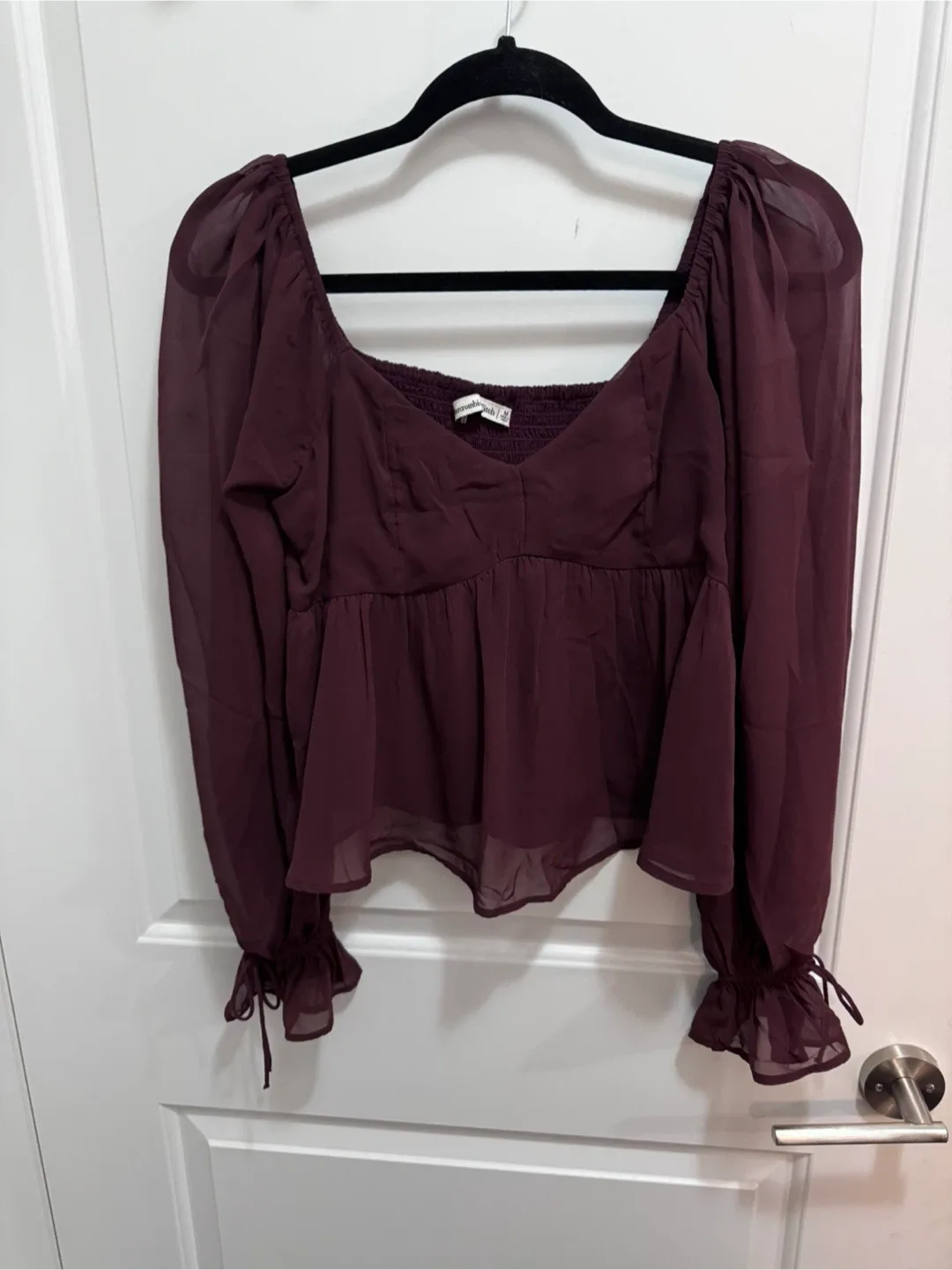 Abercrombie & Fitch Blouse - Size M thumbnail