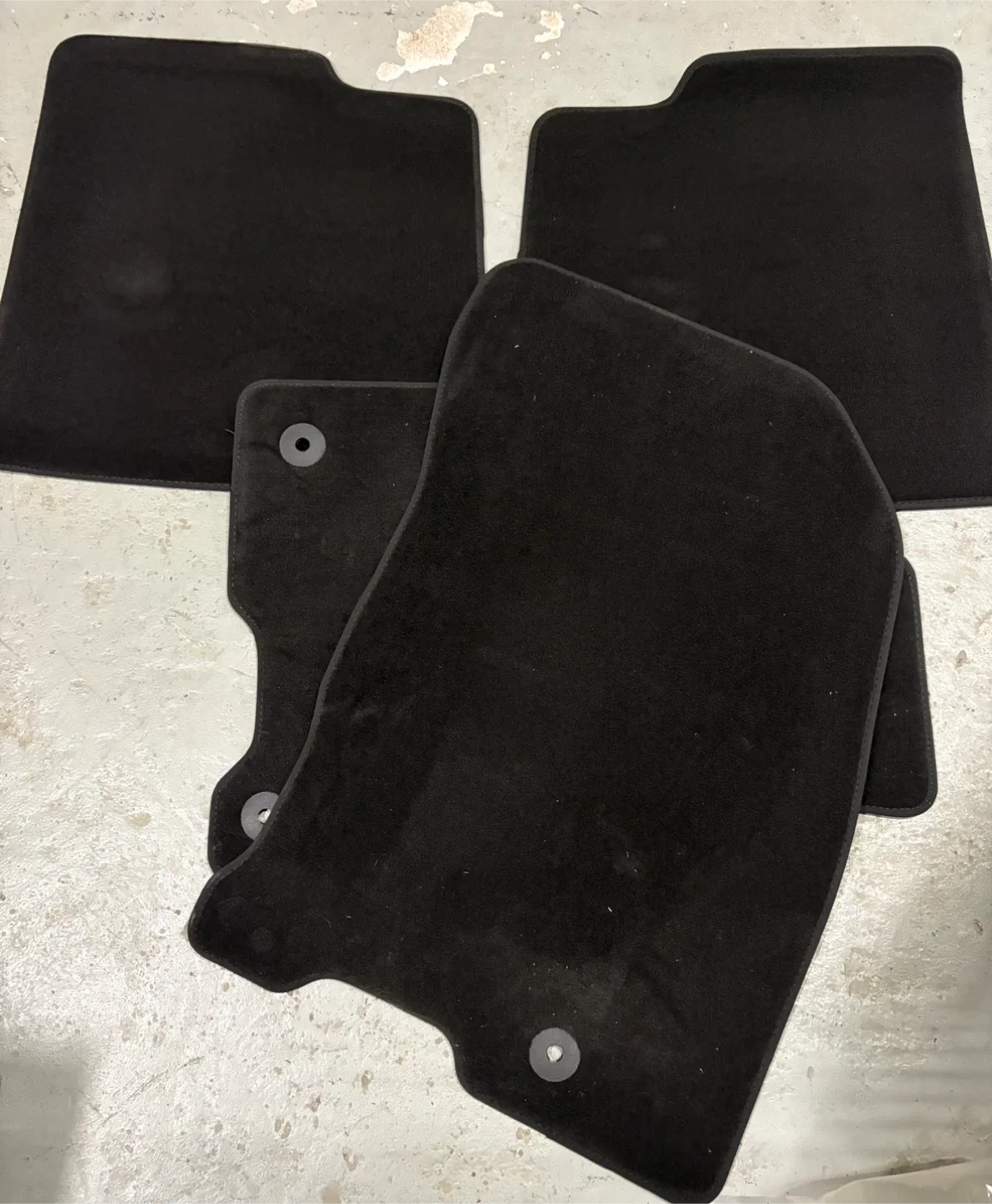 4 NEW Lincoln Black Floor Mats thumbnail