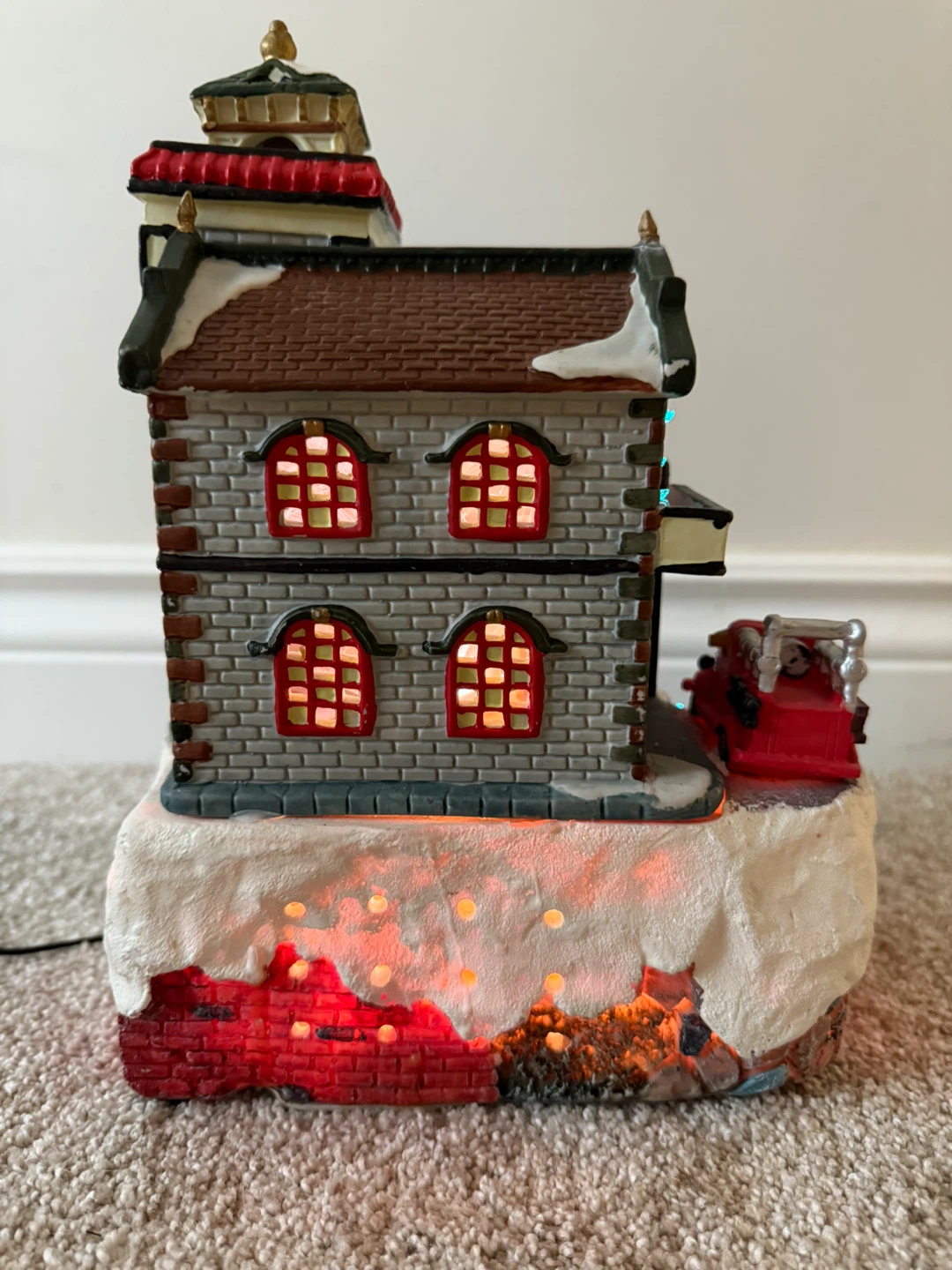 Christmas village Fire station - photo 2