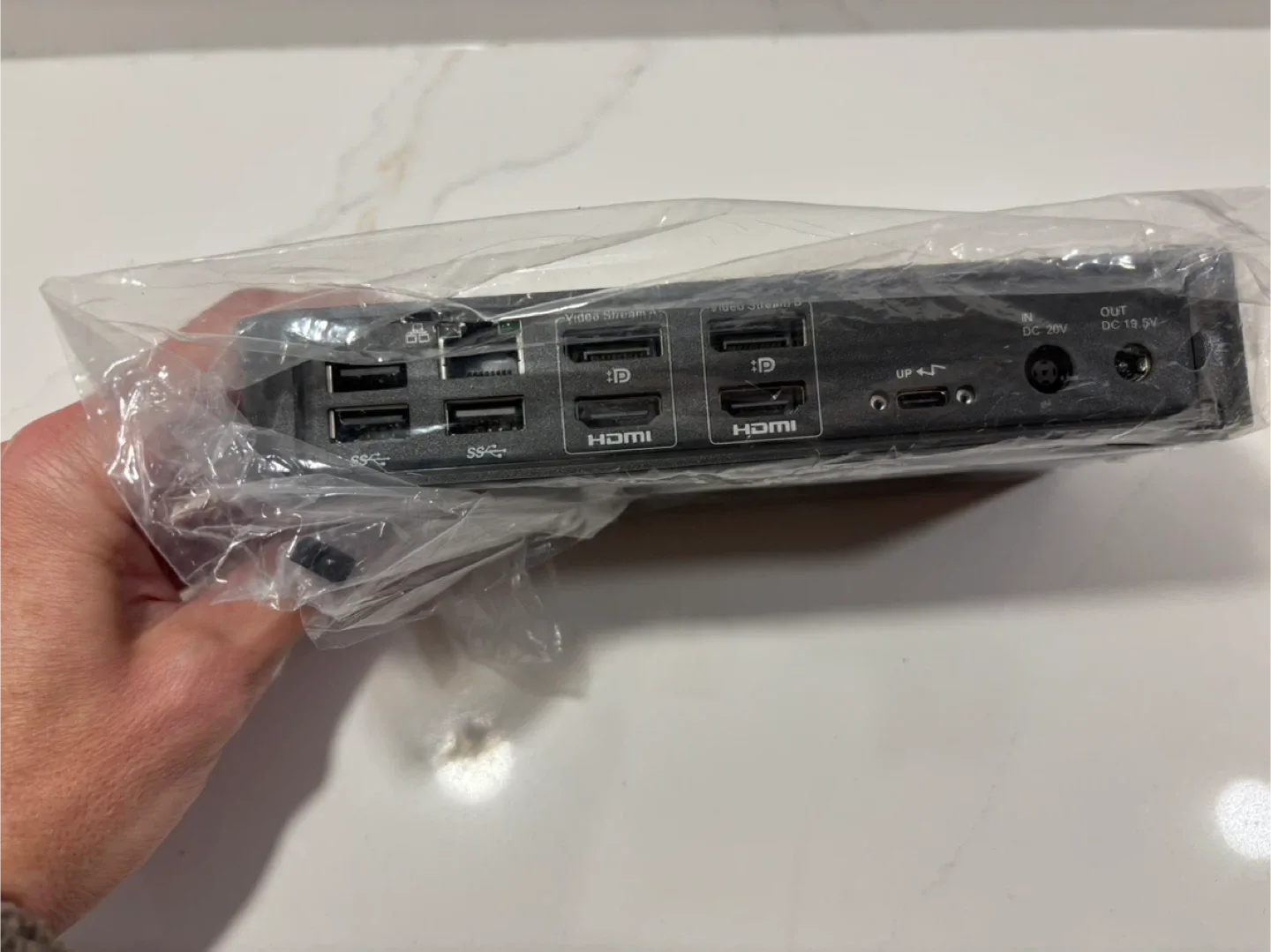 Targus USB-C Universal DV4K Docking Station 100W, New image indicator(10)