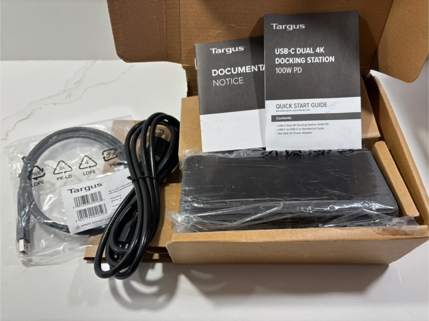 Targus USB-C Universal DV4K Docking Station 100W, New image indicator(7)