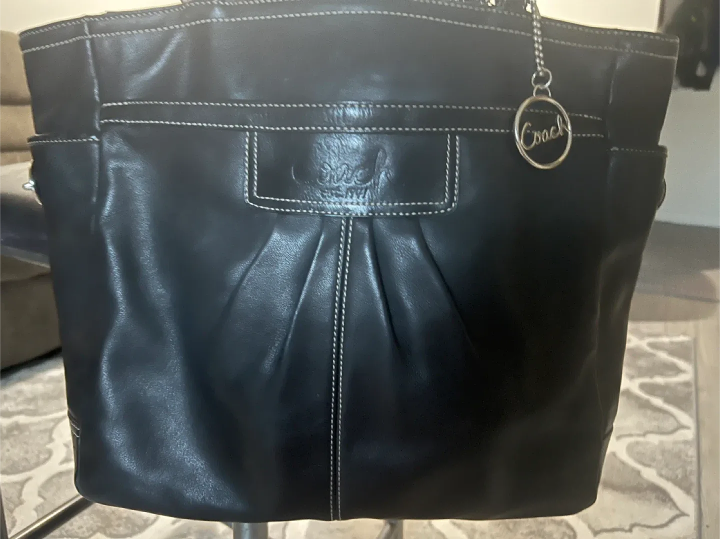Coach Black Leather Tote Bag/free delivery image indicator(3)