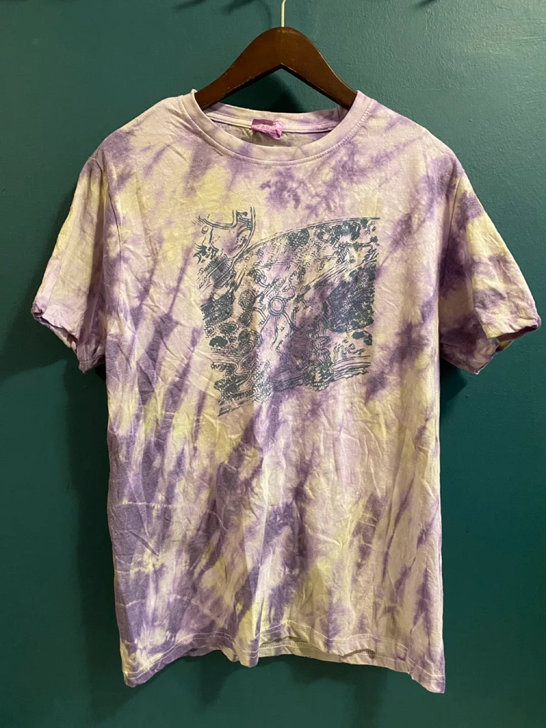 Screen printed - Hand Tie-Dye T-Shirt / Men’s Size L