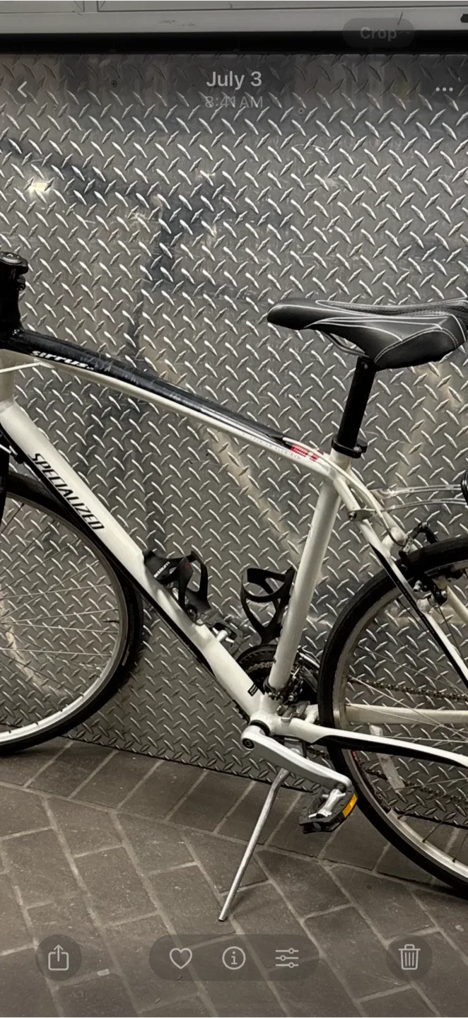 Specialized Road Bike - White image indicator(2)