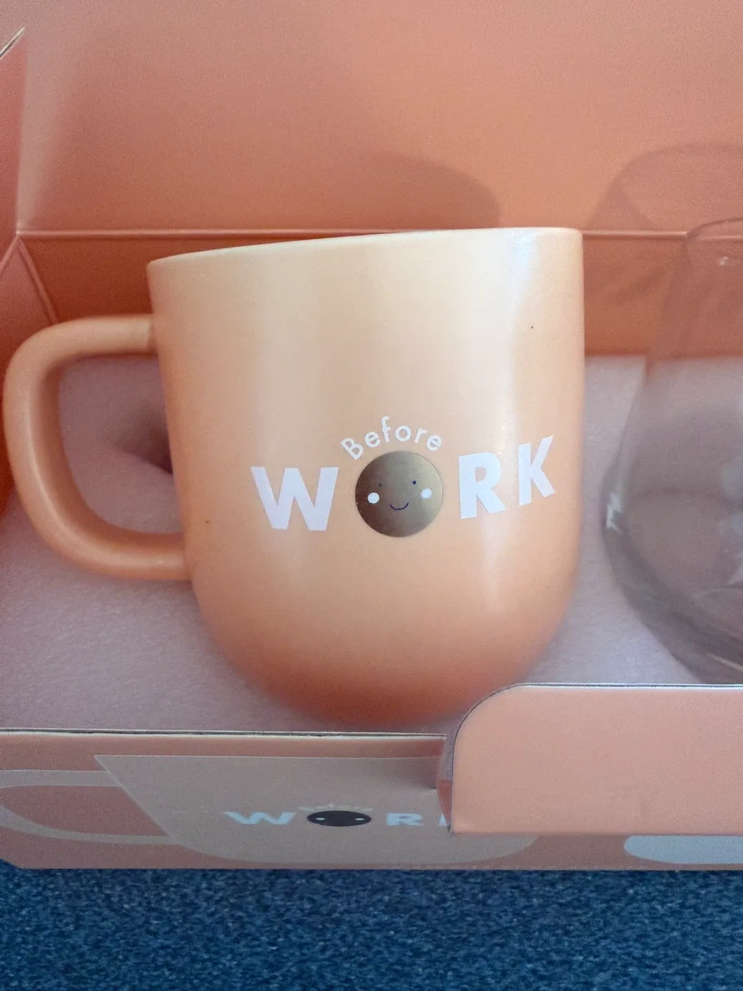 Before & Après Work Mug and Wine Glass Set image indicator(5)