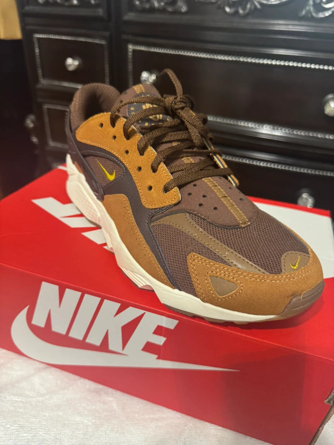 Nike Huarache Runner Brown Size 9 with Box