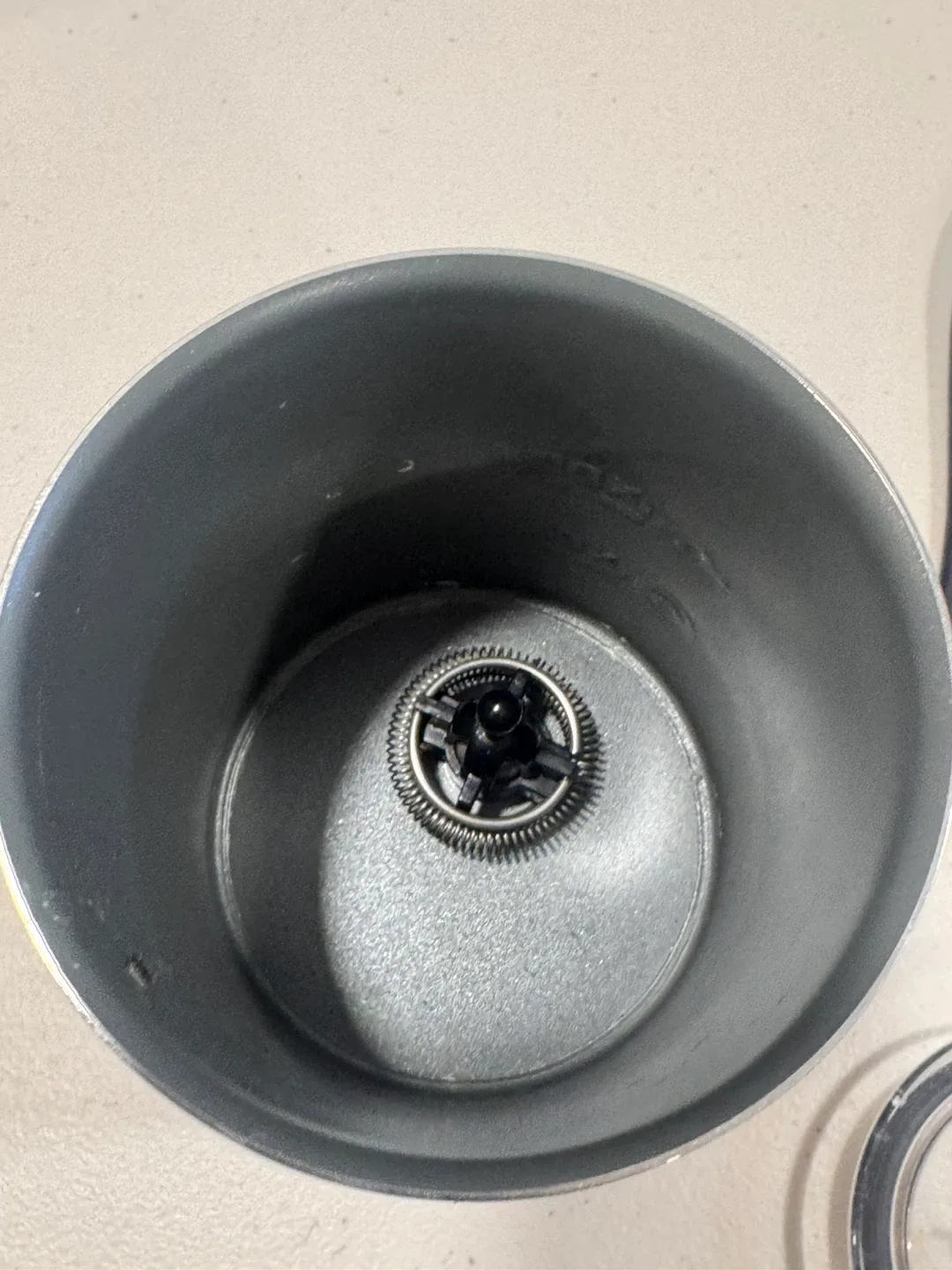 Nespresso Aeroccino Milk Frother - Black image indicator(2)