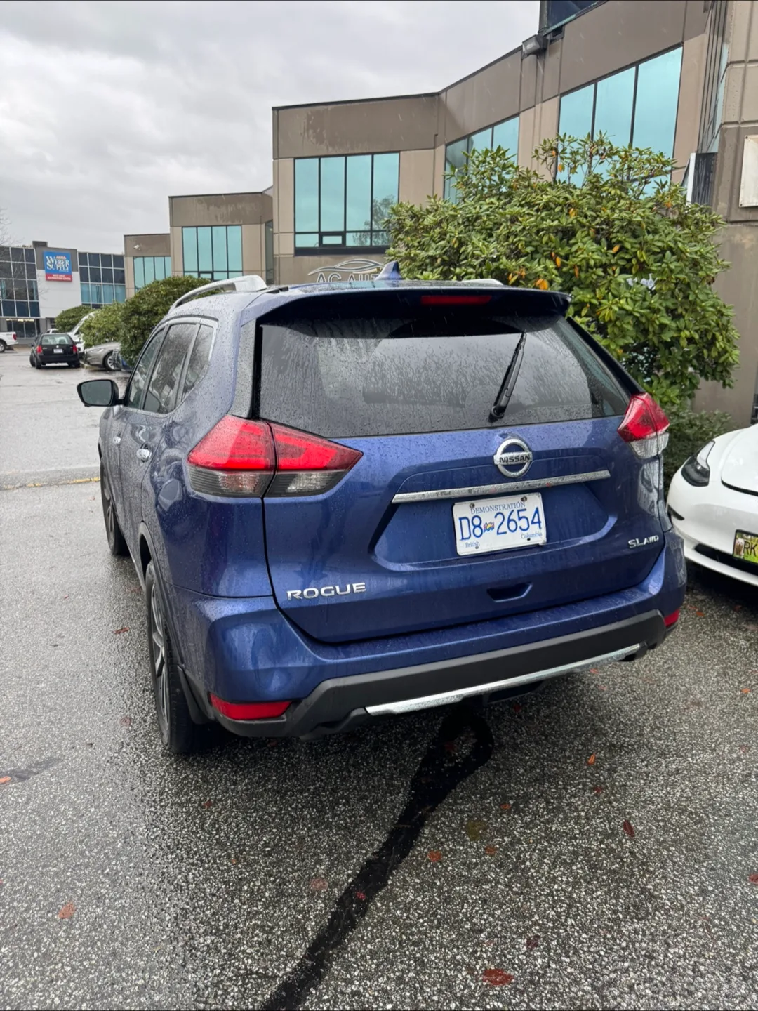 2017 nissan rogue sl top trim clean title image indicator(3)