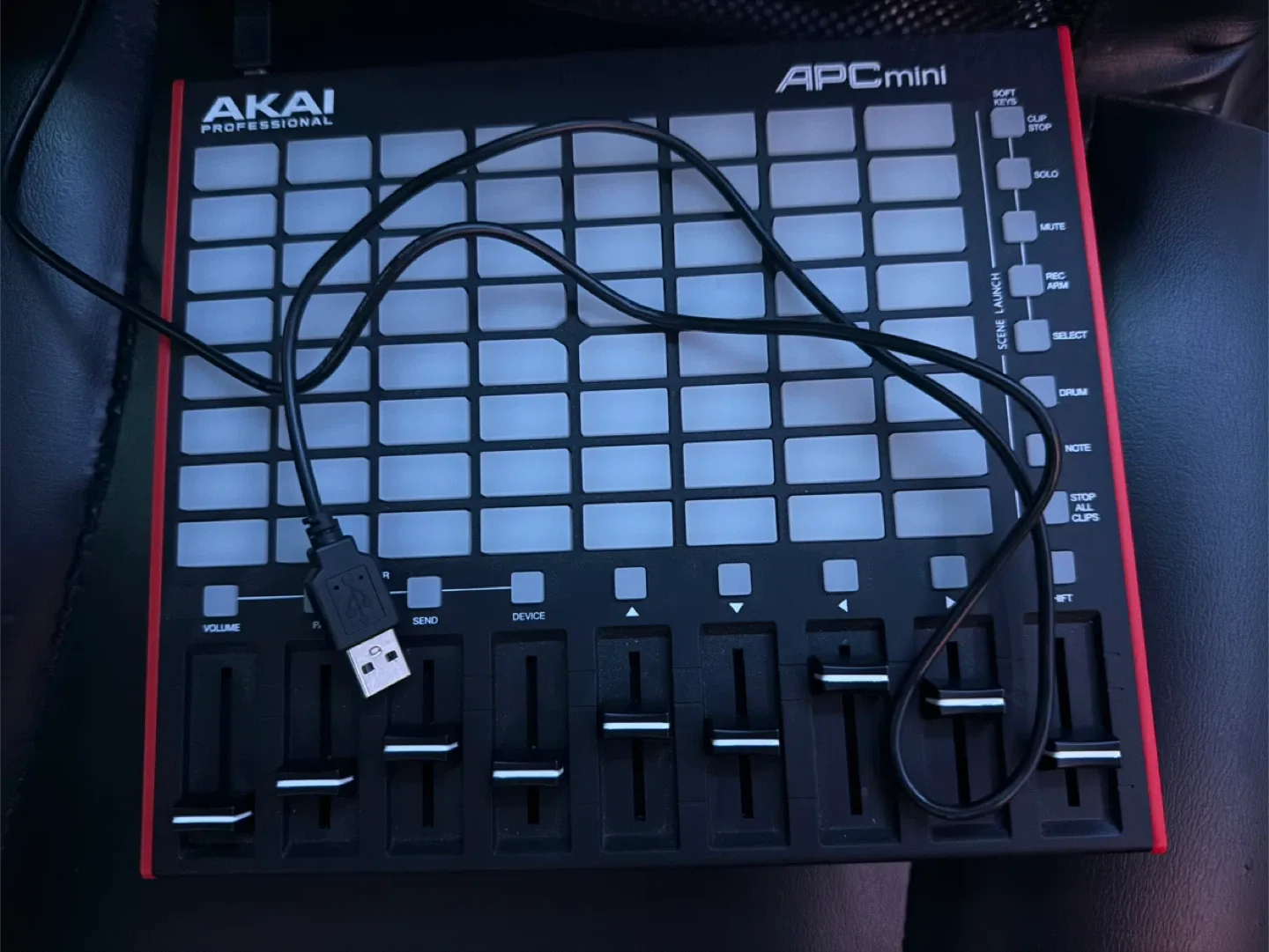 AKAI APC Mini for Sale image indicator(2)