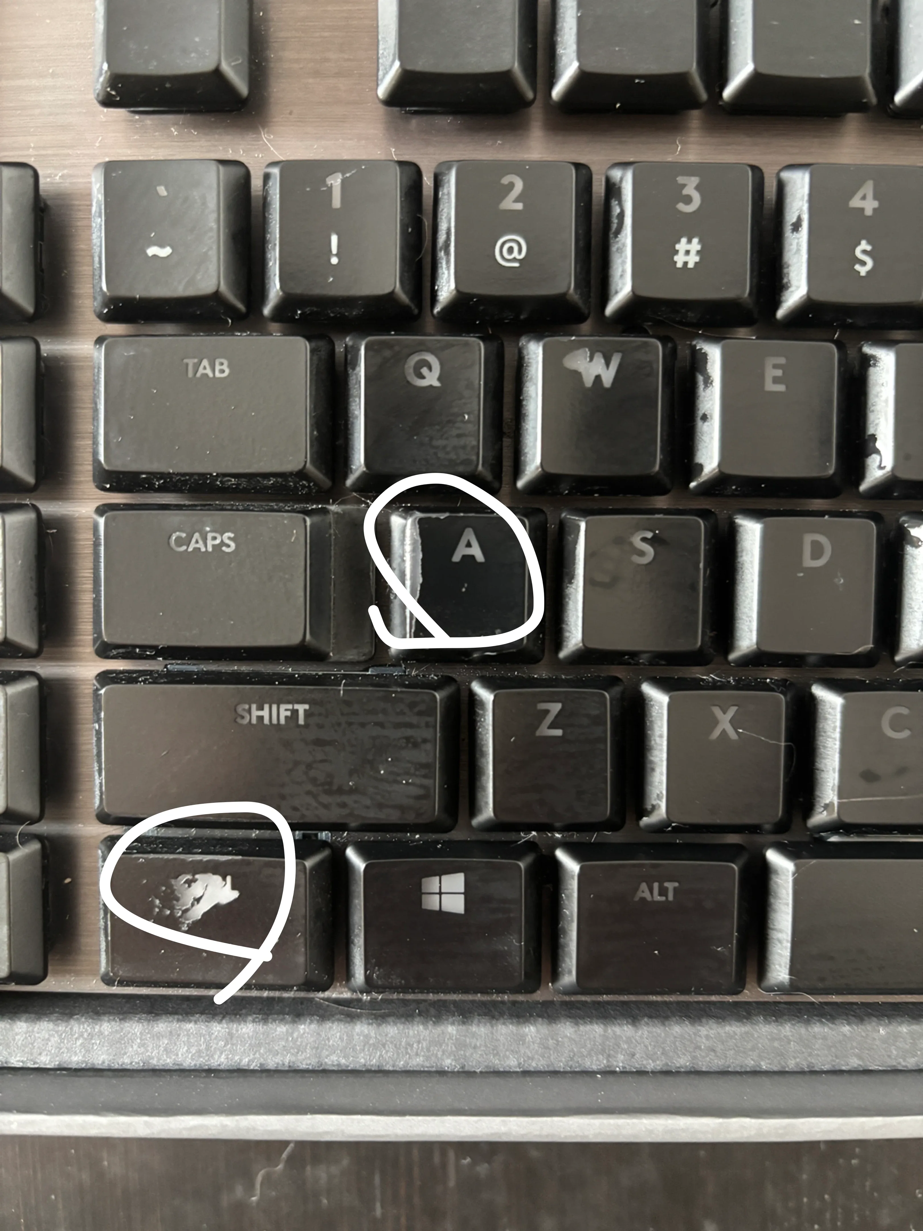 Logitech G915 Wireless RGB image indicator(2)