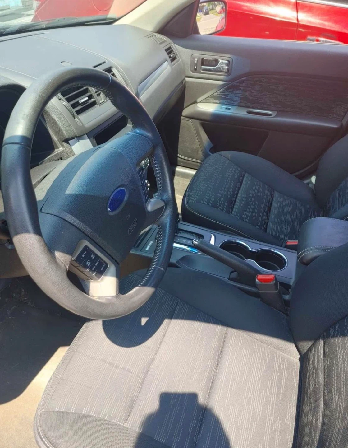 2012 Ford Fusion Sedan Clean title as is sale - photo 4