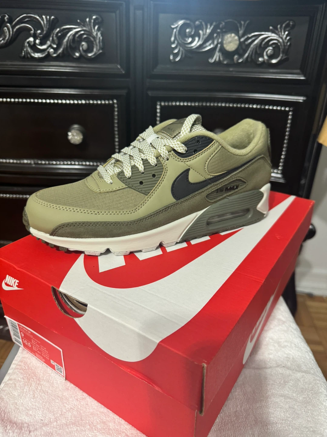 Nike Air Max 90 Olive US 9 Men's - photo 2