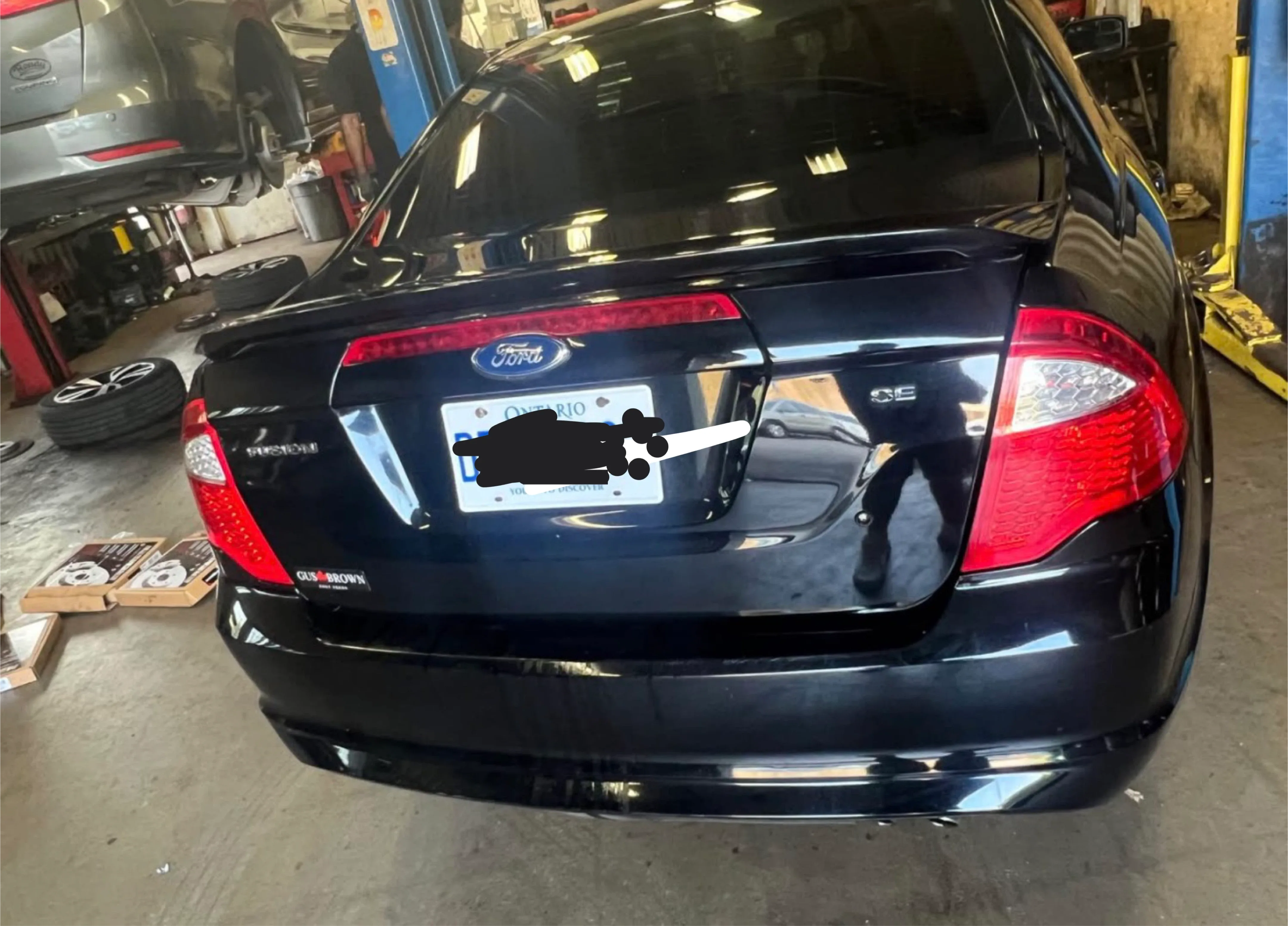 2012 Ford Fusion Sedan - Black image indicator(5)
