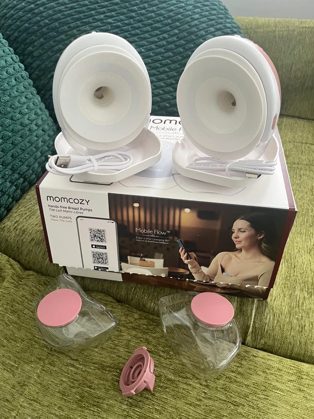 Momcozy Mobile Flow Hands-Free Breast Pump M9 thumbnail