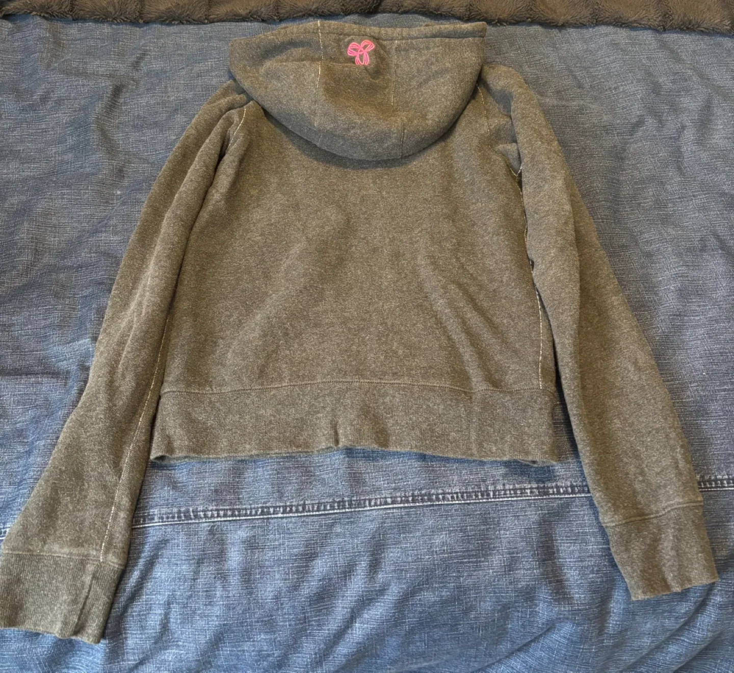 Vintage TNA Sportswear Grey Hoodie - Size S image indicator(2)