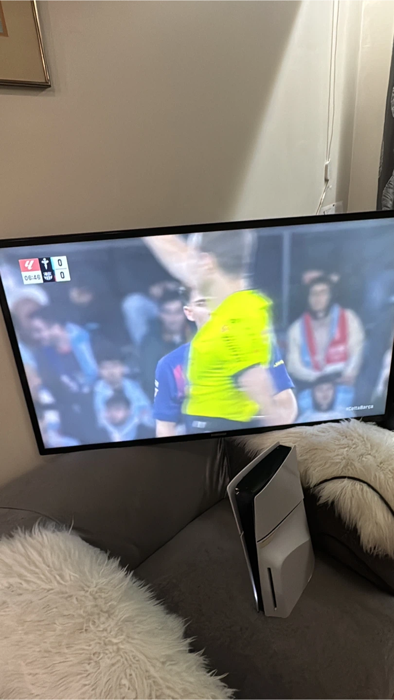 Samsung TV - photo 4