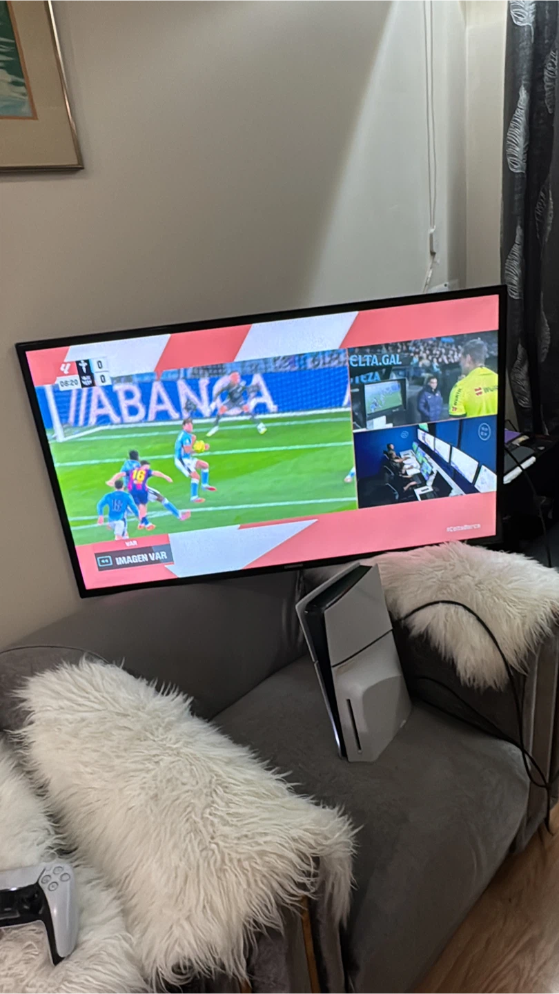 Samsung TV - photo 2