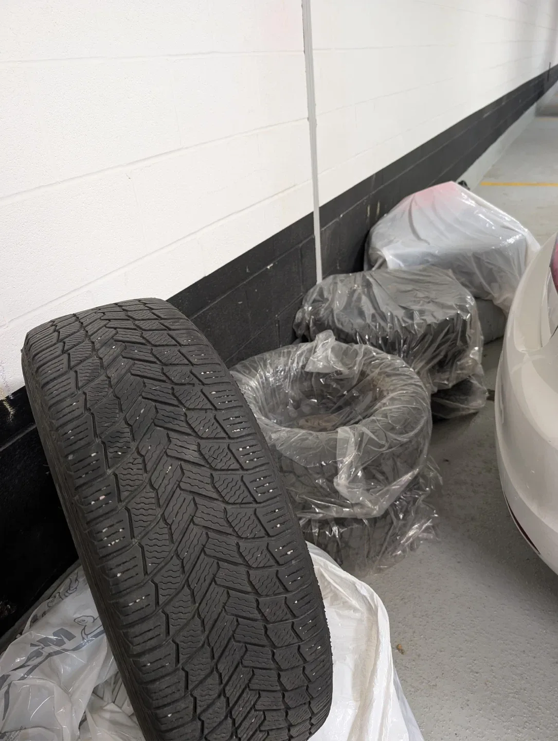 235/60R18 Winter Tires on Rims image indicator(4)