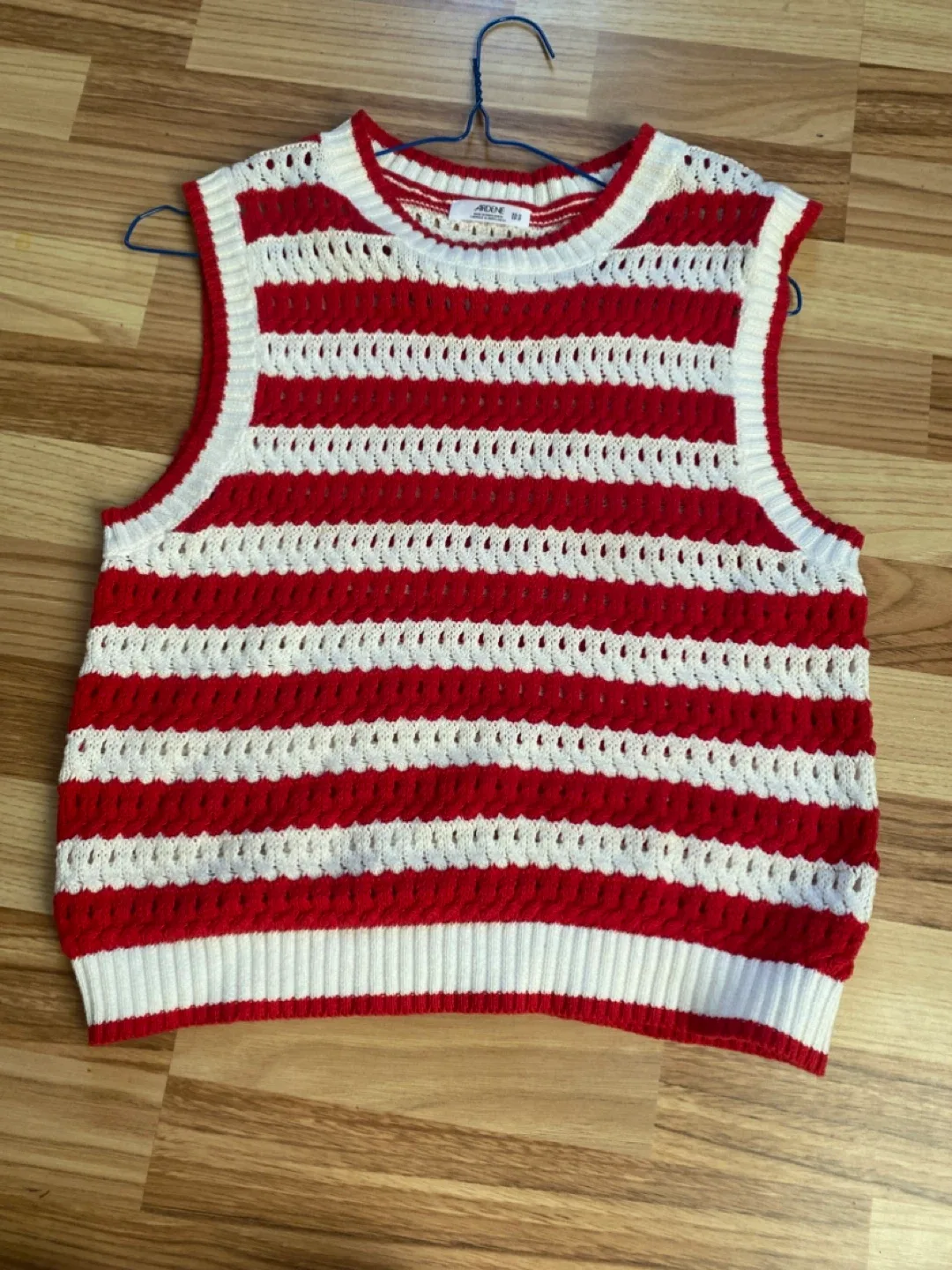 AJOOBE Striped Knit Vest - Red & White