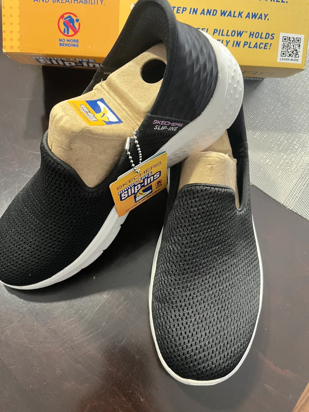 New Skechers Hands Free Slip-ins, Women's Size 8 image indicator(2)