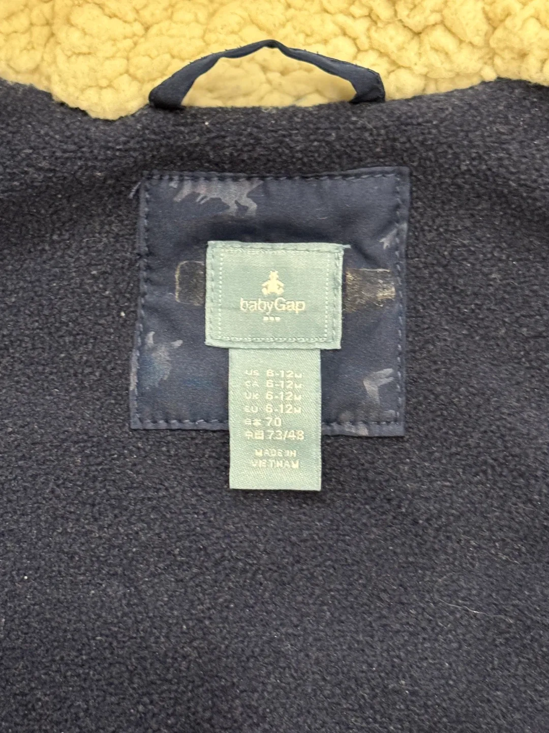 Baby Gap infant jacket 6-12M image indicator(2)