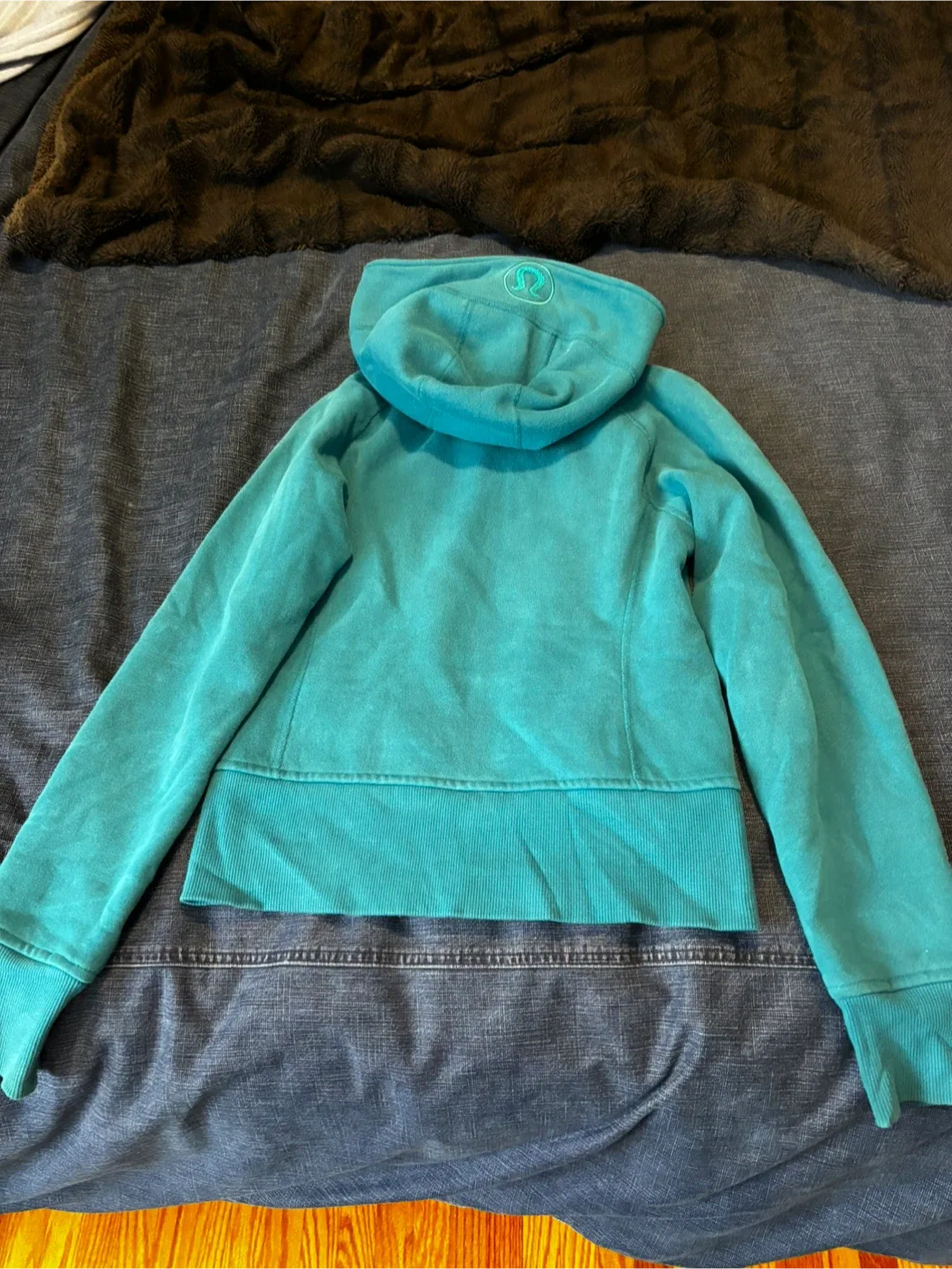 Vintage Lululemon Hoodie Teal - Small/Medium image indicator(2)