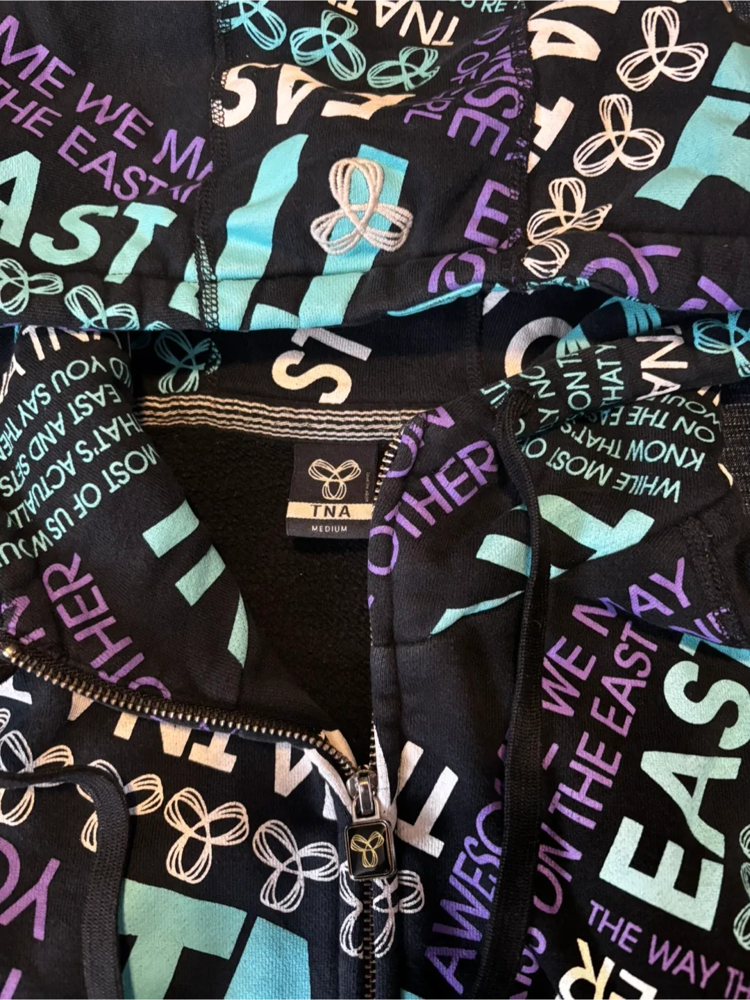 Vintage TNA Full Zip Hoodie - Size Medium image indicator(3)