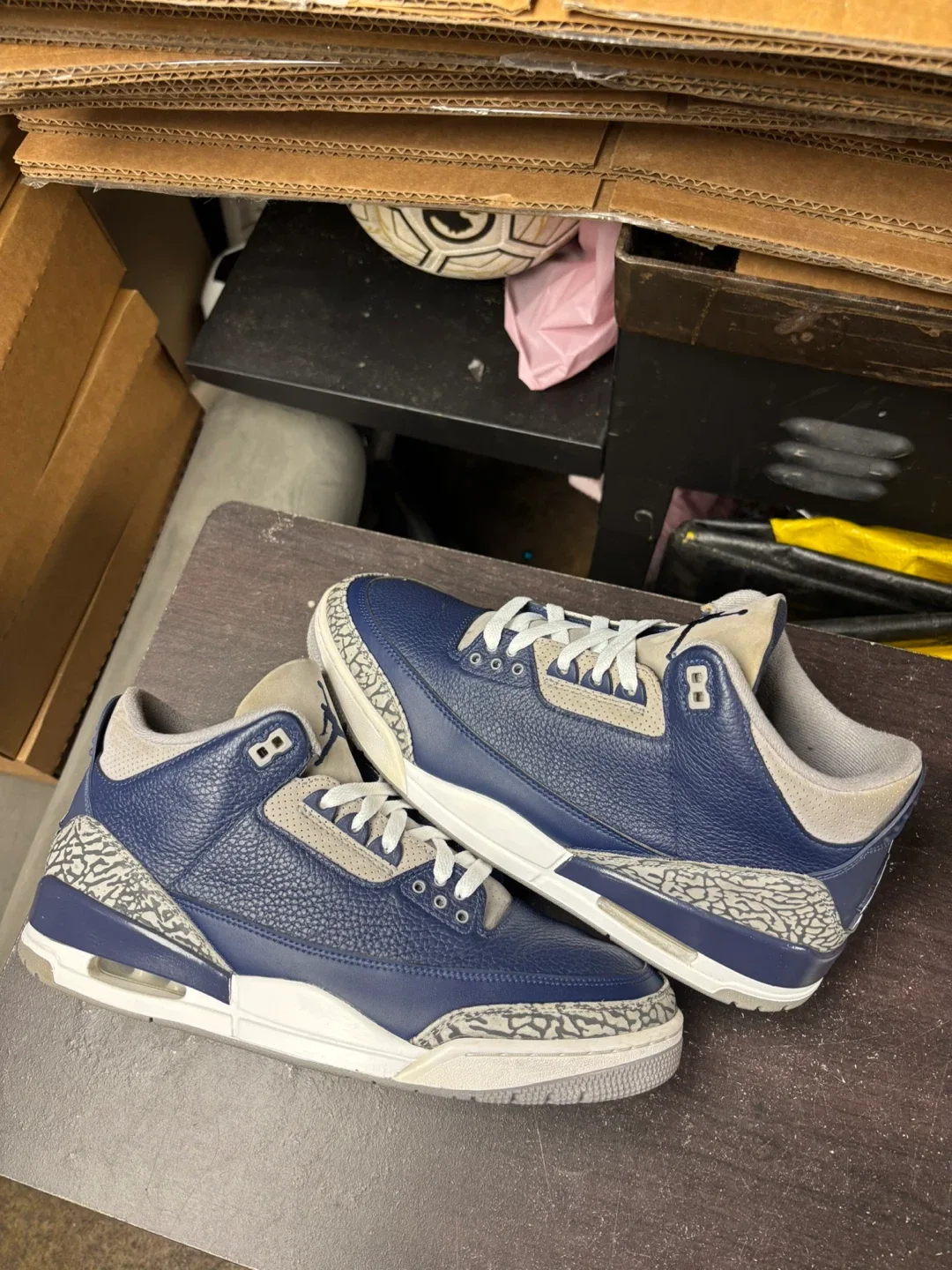 Air Jordan 3 Georgetown thumbnail