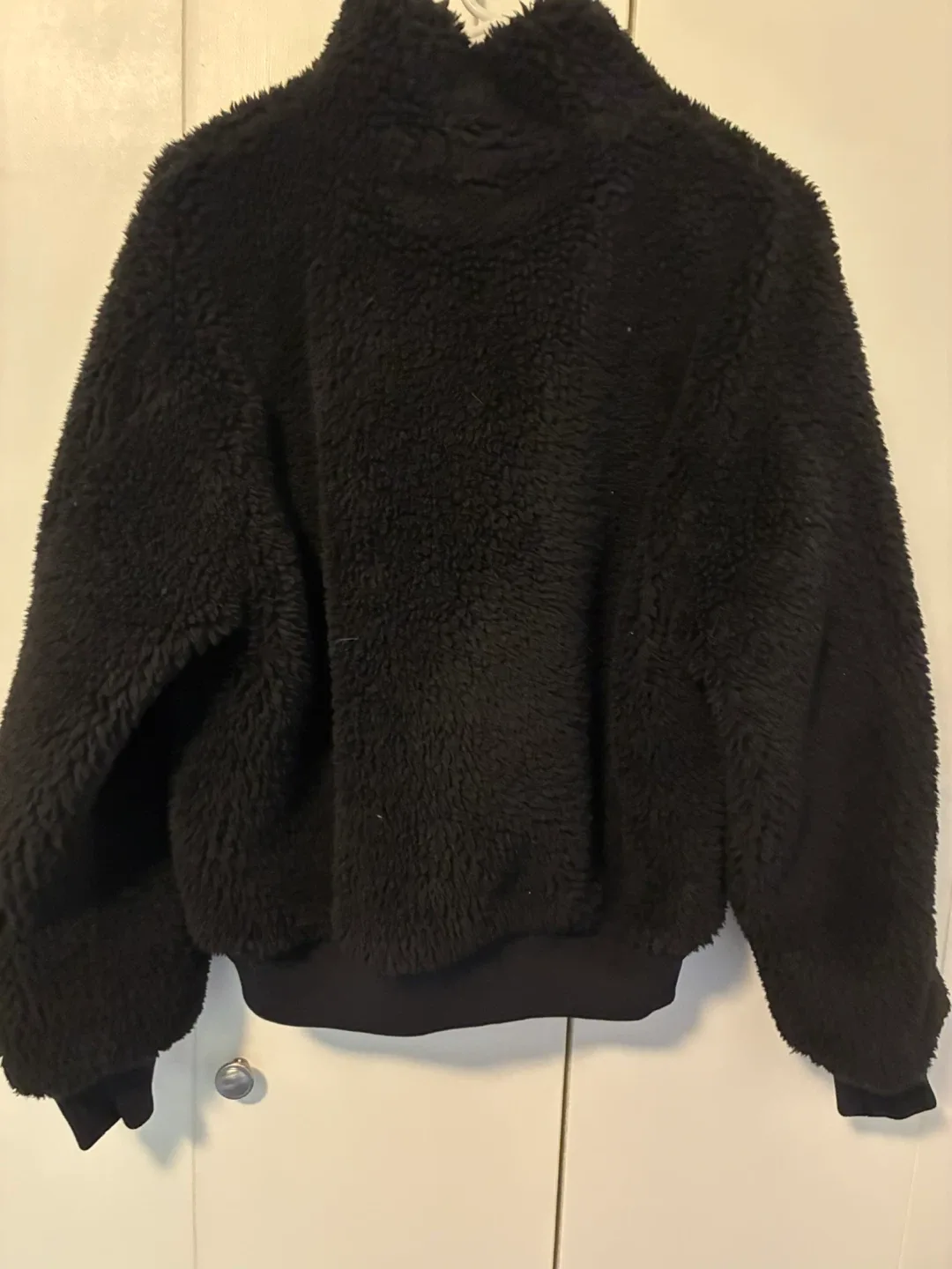 Babaton Faux Fur teddy  Jacket - Size M image indicator(3)