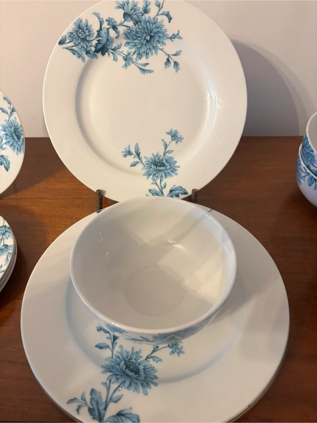 Spode Home Vintage Blue 12 Piece Dinner Set image indicator(9)