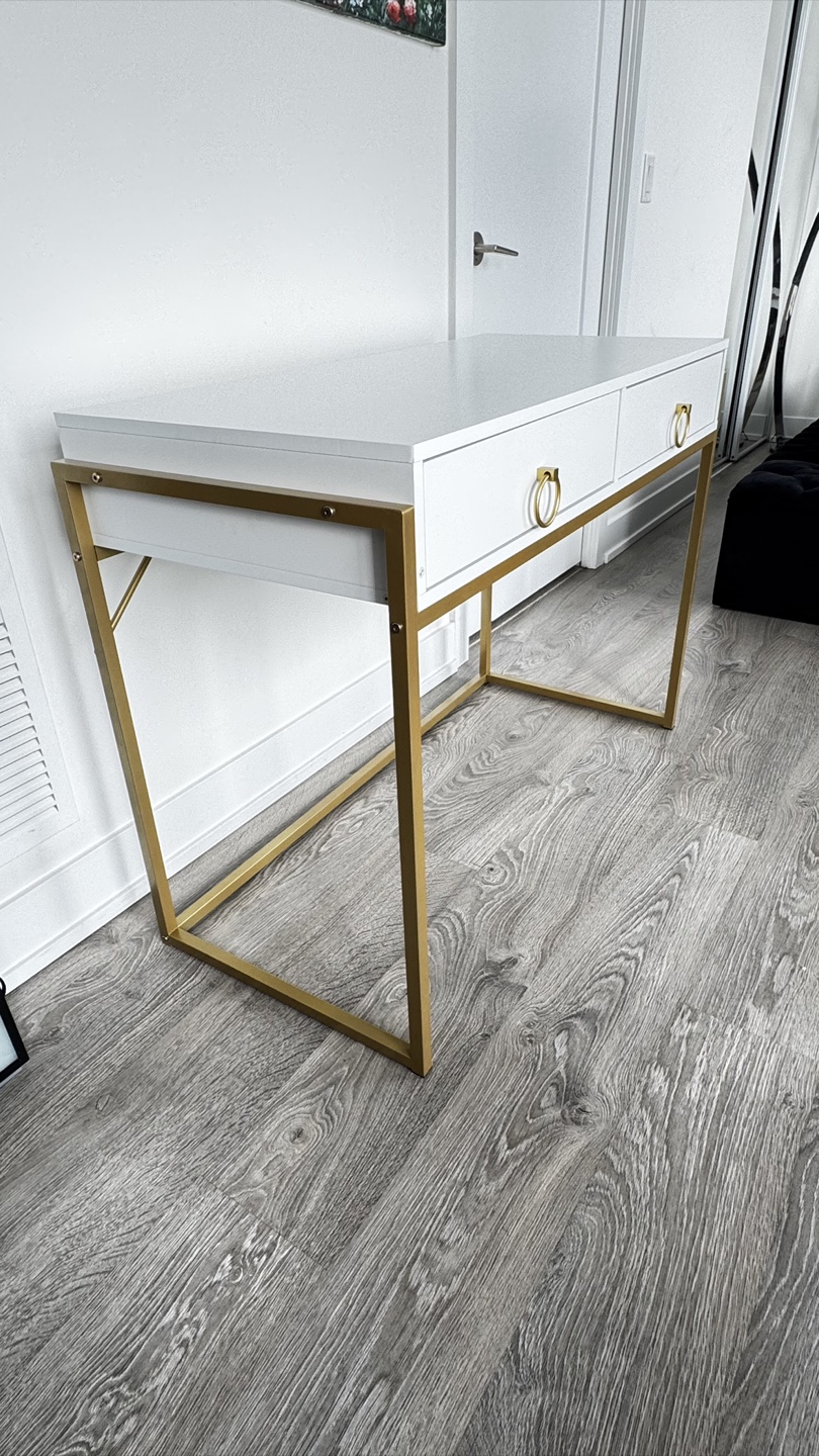 White & Gold Accent Desk - photo 3