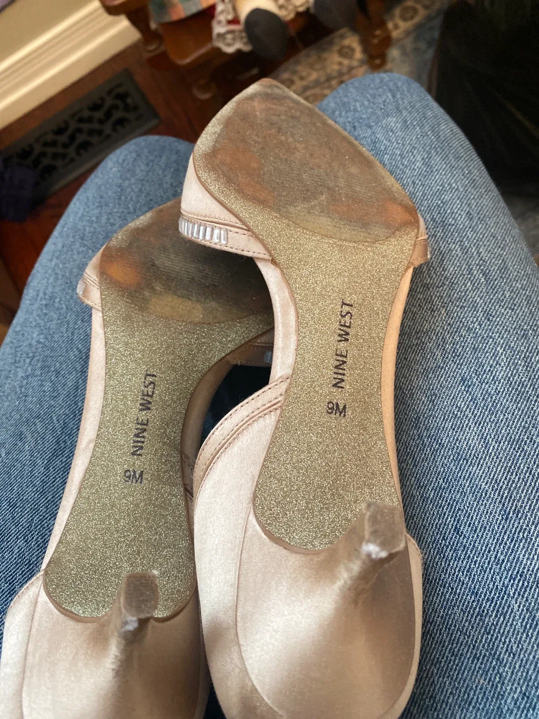 Women’s shoes thumbnail