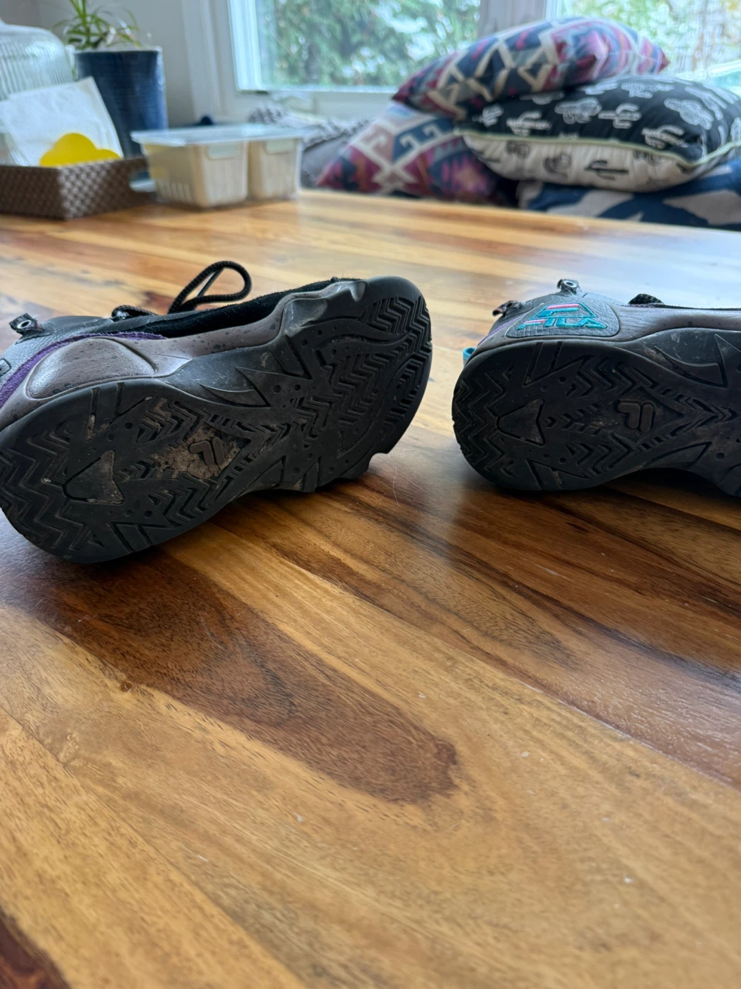 Fila Hiking Boots 2 1/2 kids - photo 2